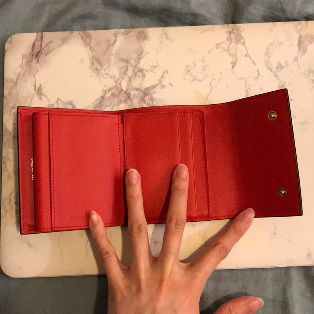 100% Authentic Vintage Celine Trifold Grained Wallet - Picture 5 of 14